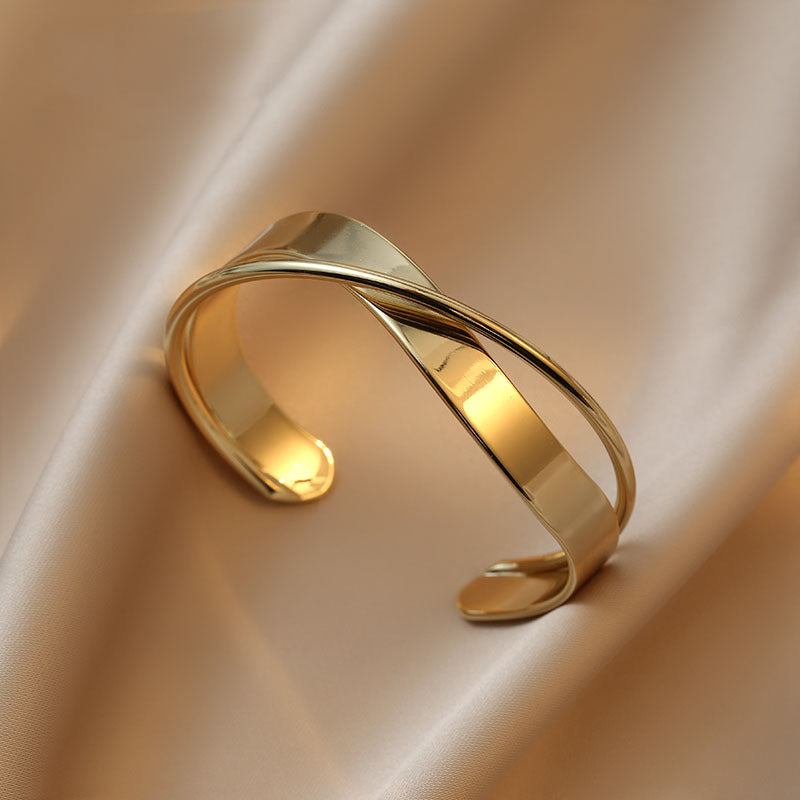 Liora – Pulsera minimalista resplandeciente