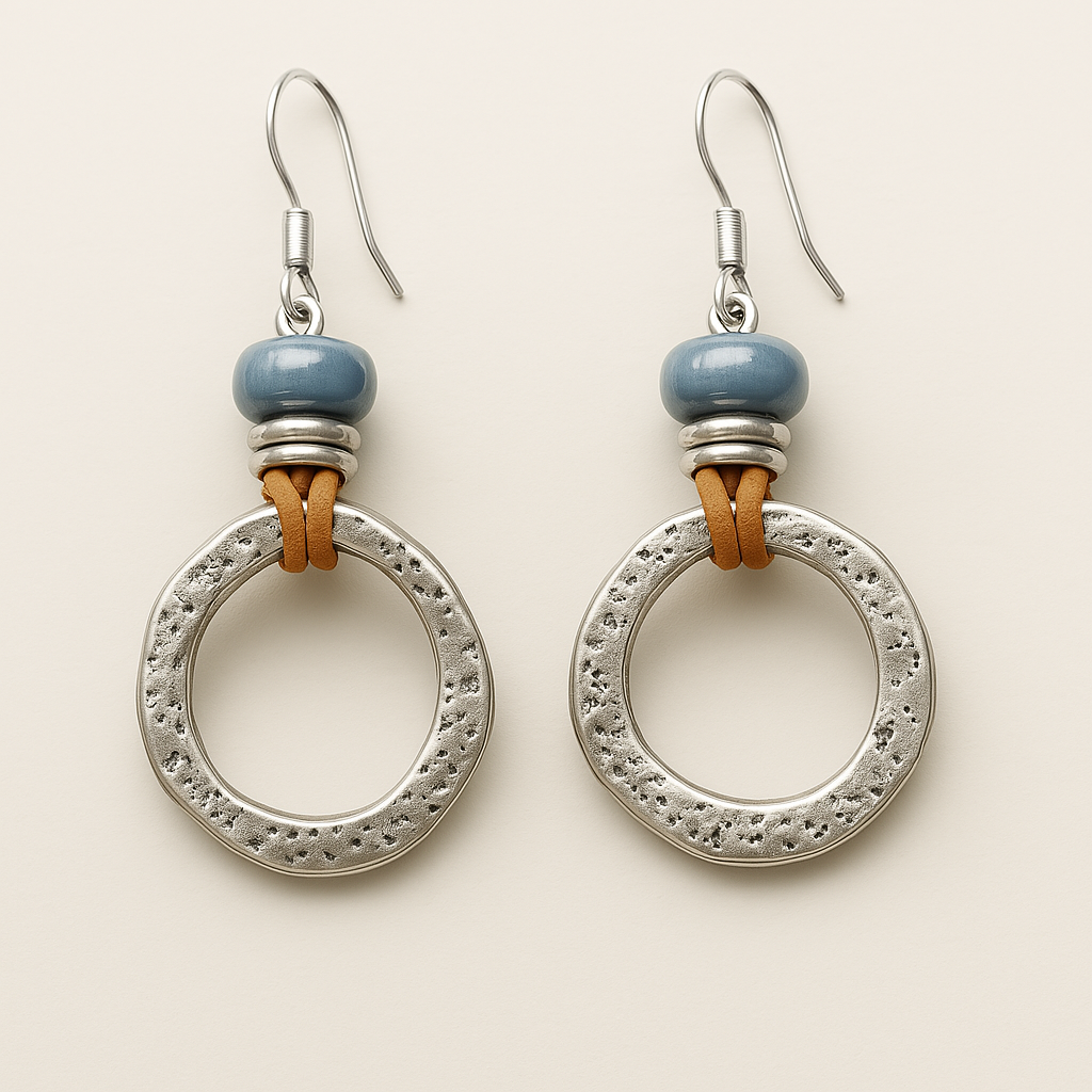 Mira – Pendientes de círculo plateados con diseño boho vintage