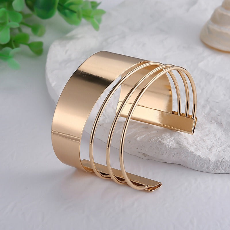 Yuki – Pulsera vintage clásica en dorado