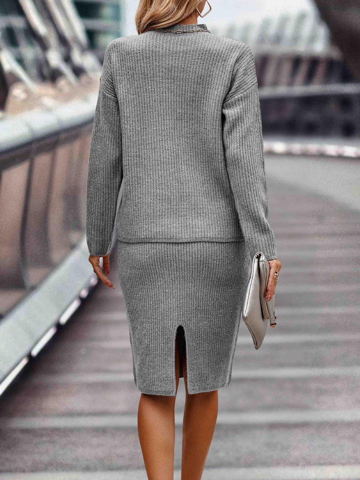 Amoura - Conjunto elegante con suéter y falda para los días fríos