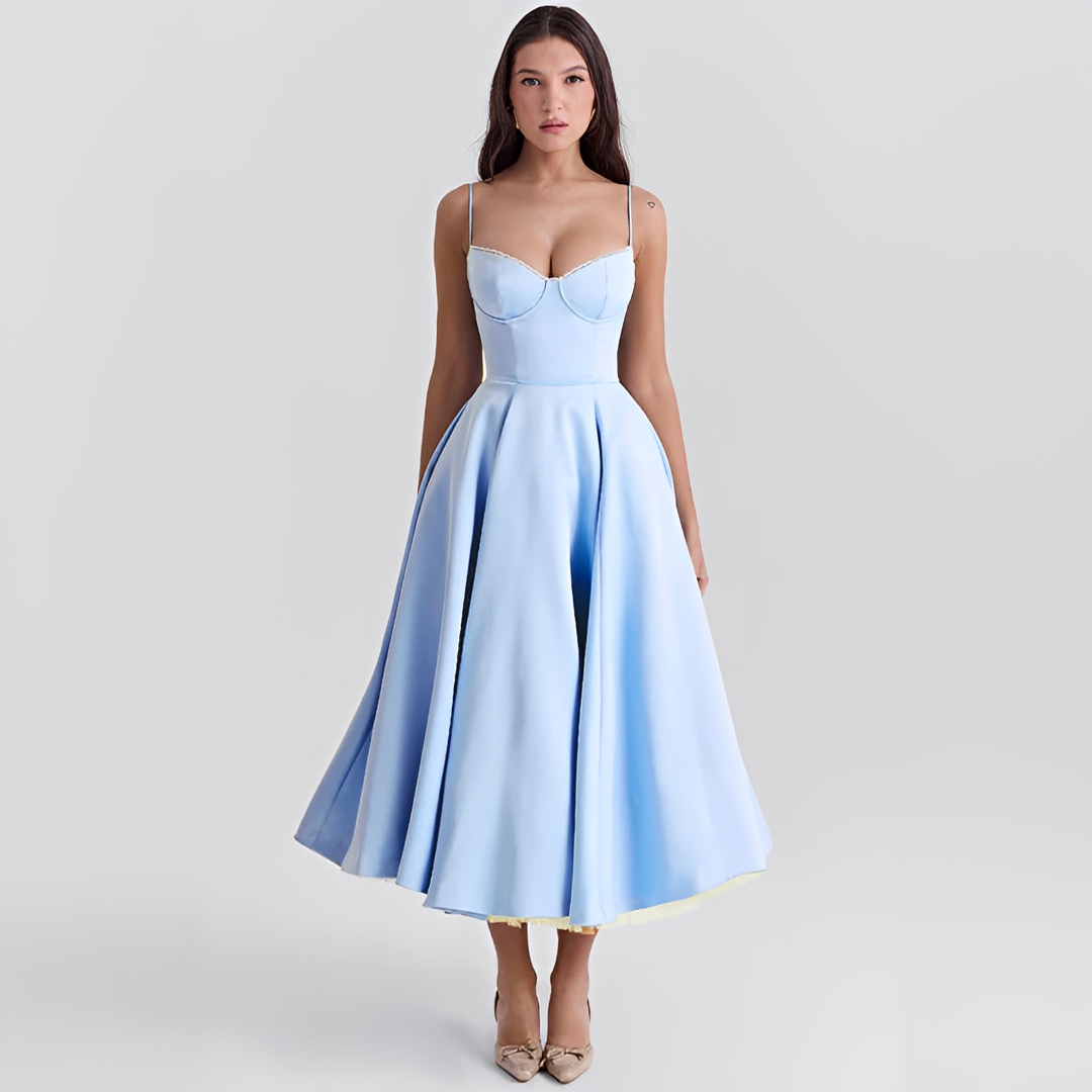 Zendaya - Vestido Sofisticado de Doble Capa
