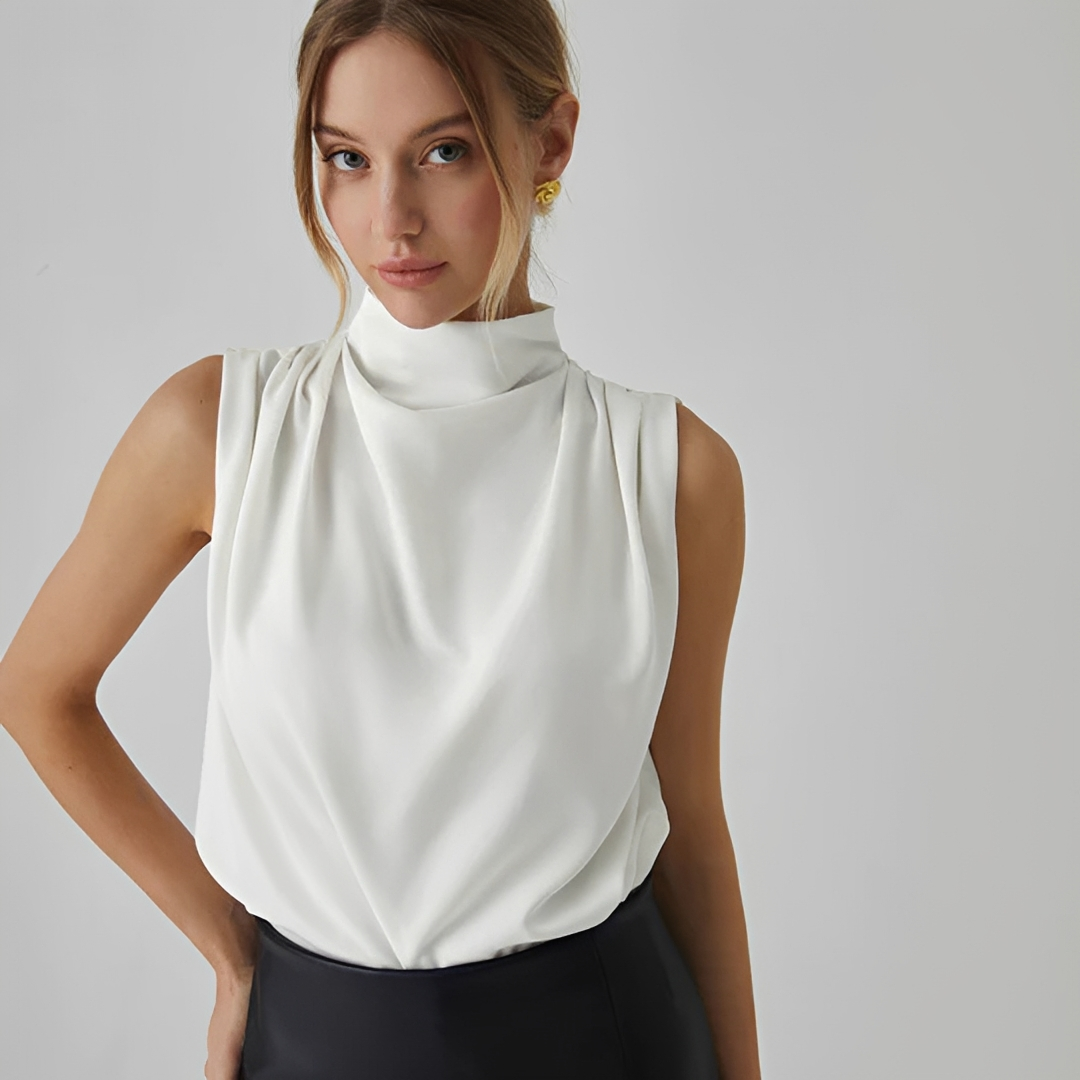 Ailani - Blusa Plisada sin Mangas