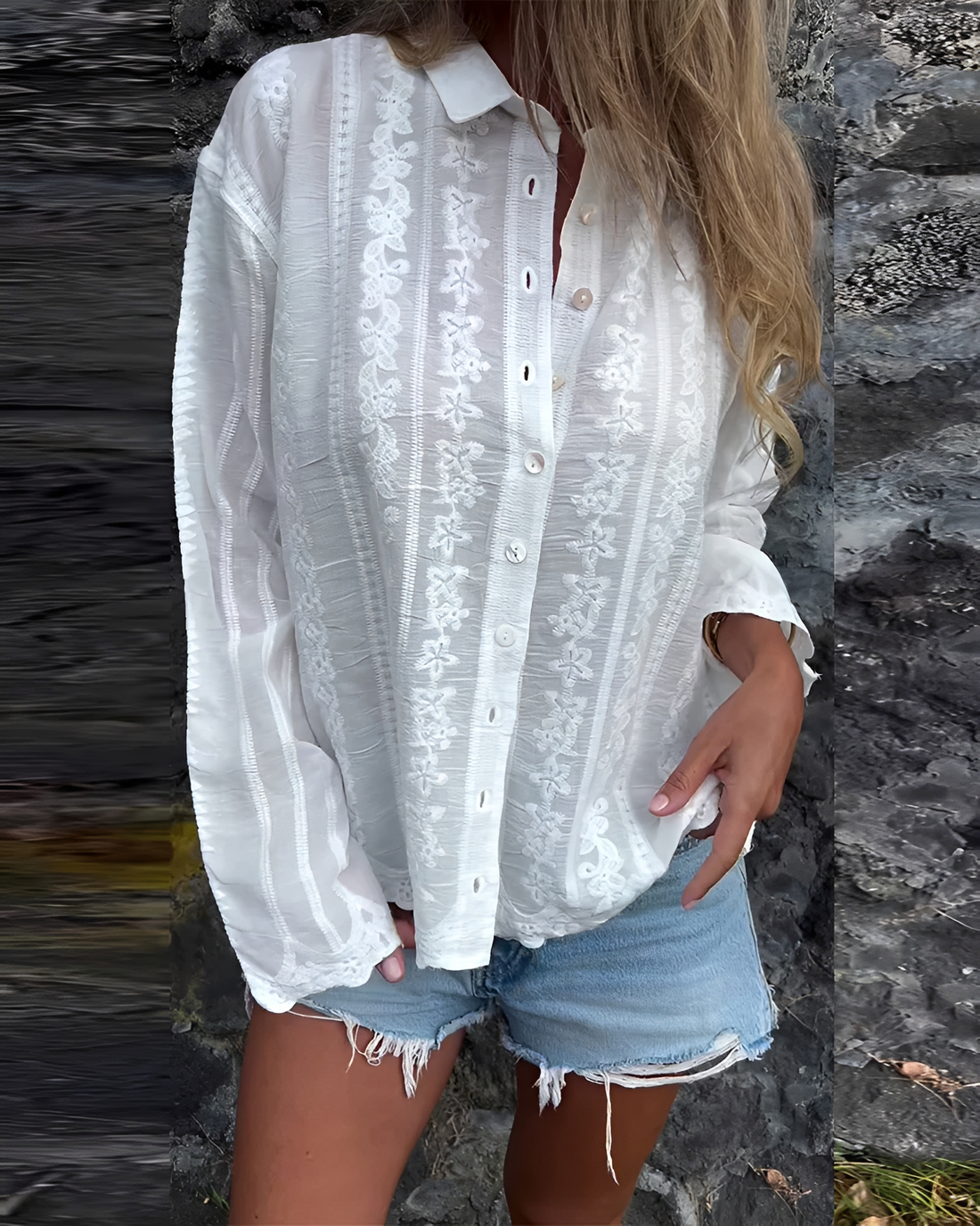 Sumayah - Blusa Bordada con Estilo