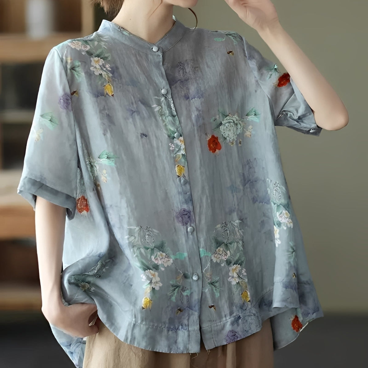 Alana - Blusa sofisticada con mangas medianas para mujeres