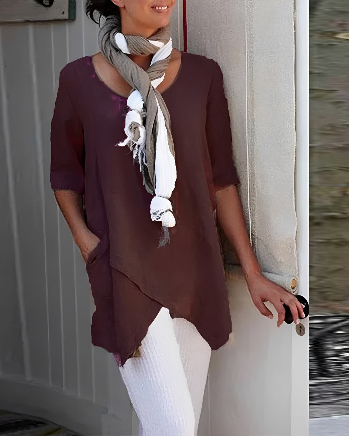 Marcia - Camiseta Moderna con Cuello Redondo