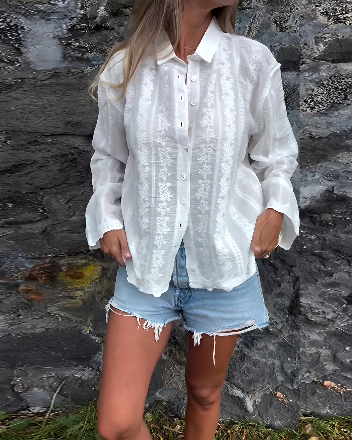 Sumayah - Blusa Bordada con Estilo