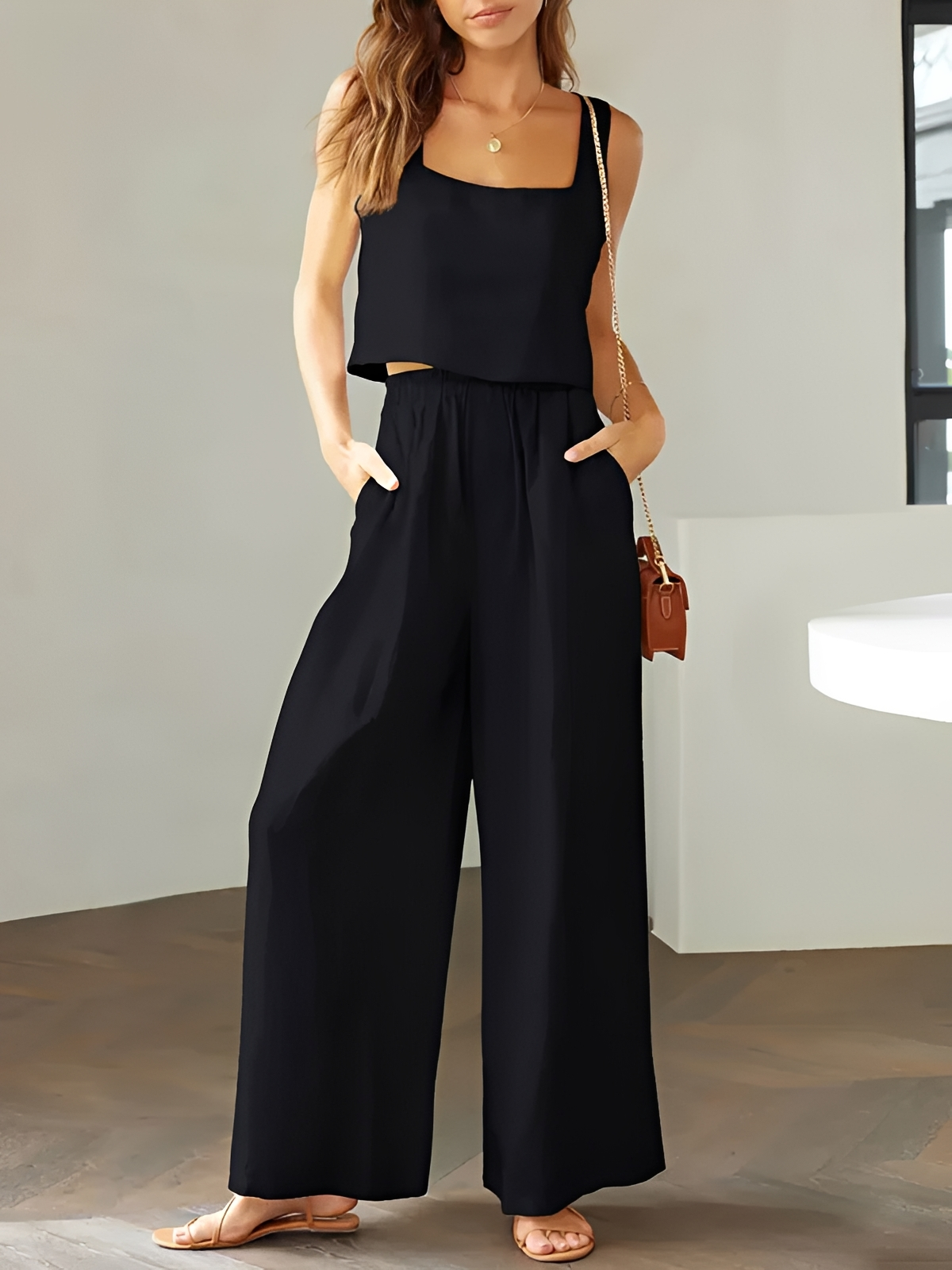 Pia - Set de Ocio con Top de Cuello Cuadrado y Pantalones