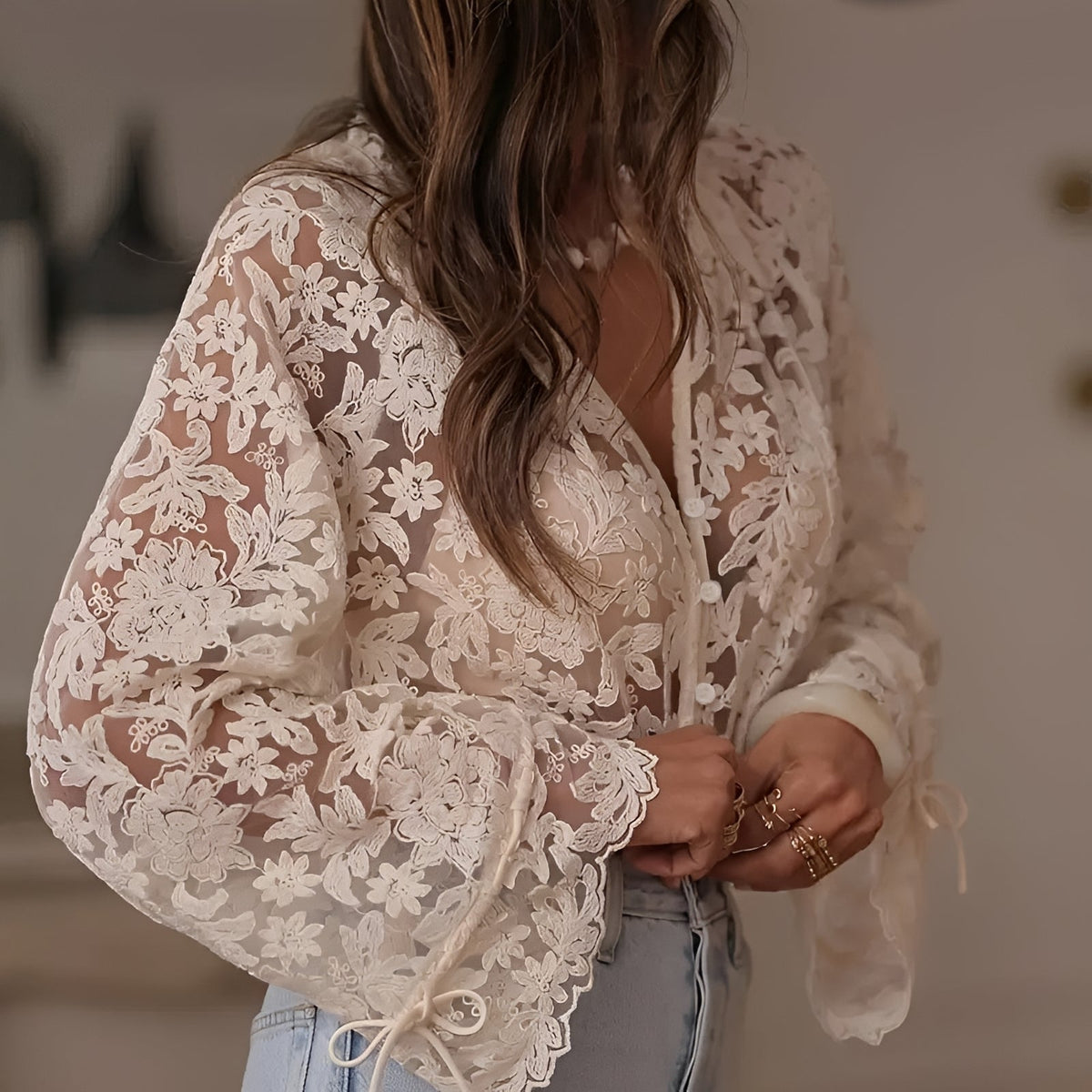 Alexia - Blusa Floral Bordada Elegante