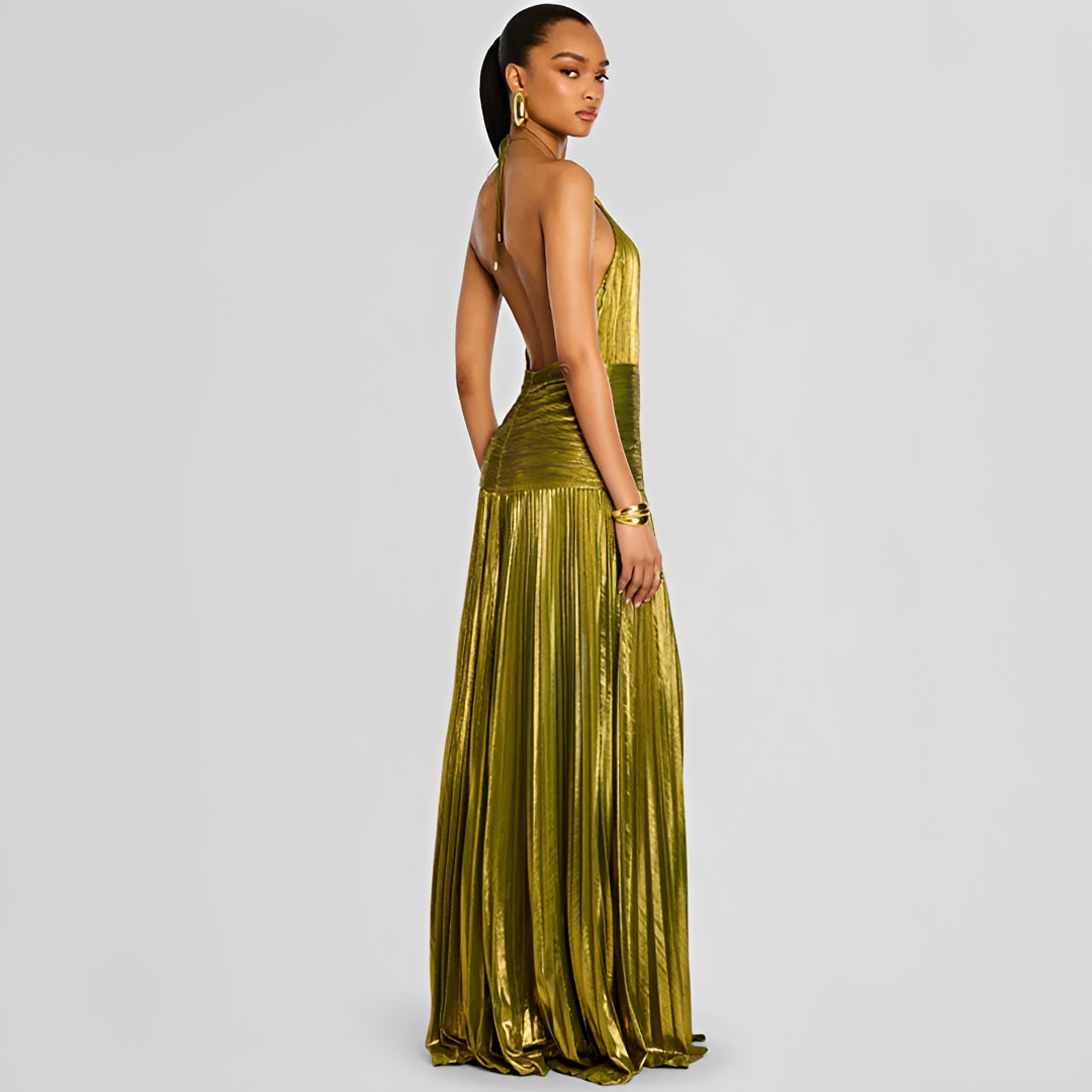 Naira - Vestido Elegante con Pliegues y Abertura