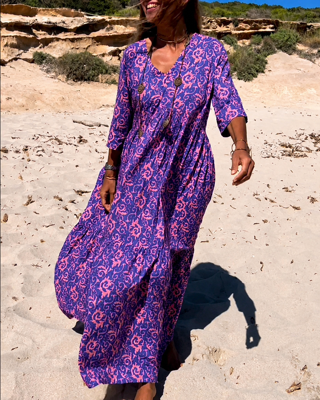 Lucienne - Vestido de Moda con Escote en V