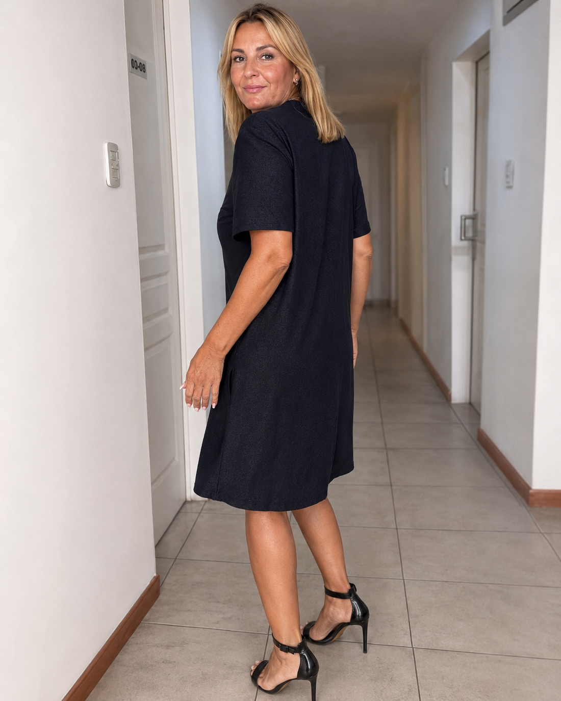 Marcelle - Vestido Midi Sofisticado