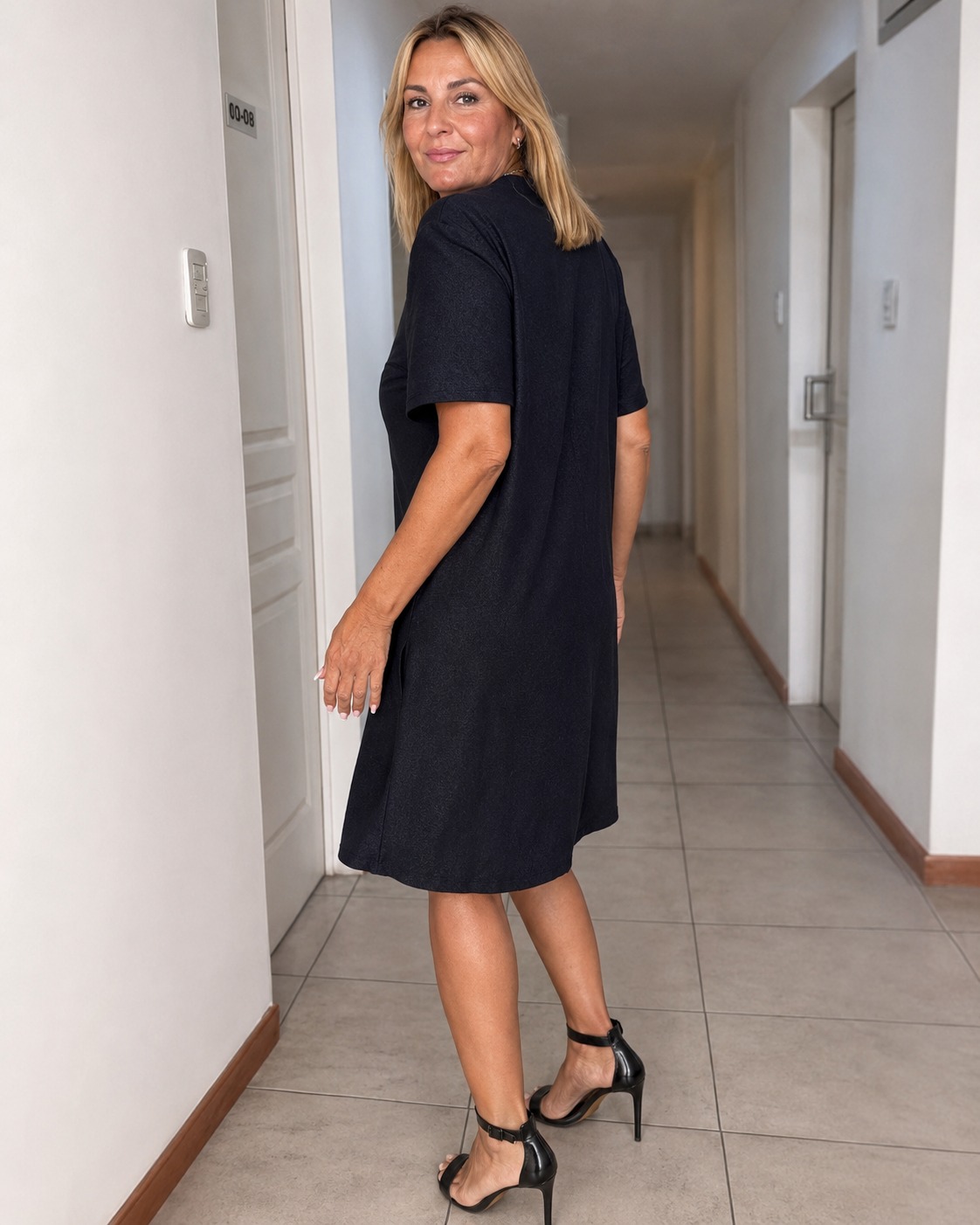 Marcelle - Vestido Midi Sofisticado