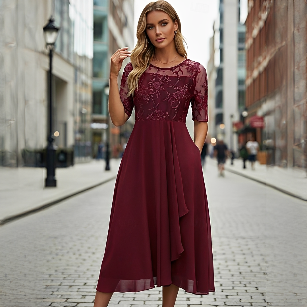 Victoria - Vestido Elegante con Encaje Hueco