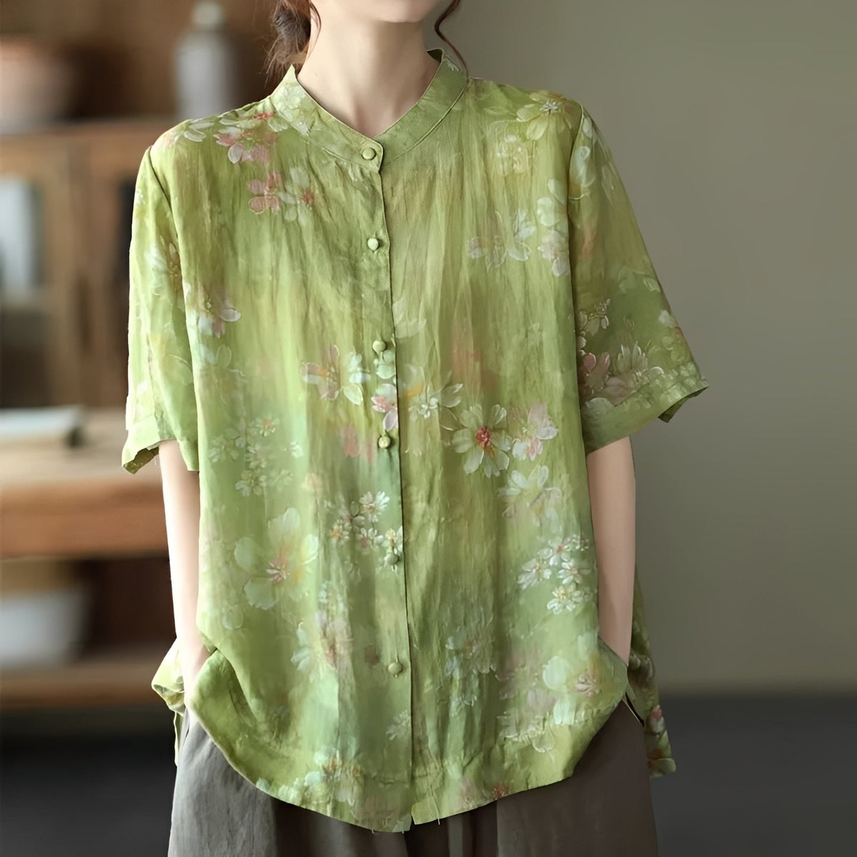 Alana - Blusa sofisticada con mangas medianas para mujeres