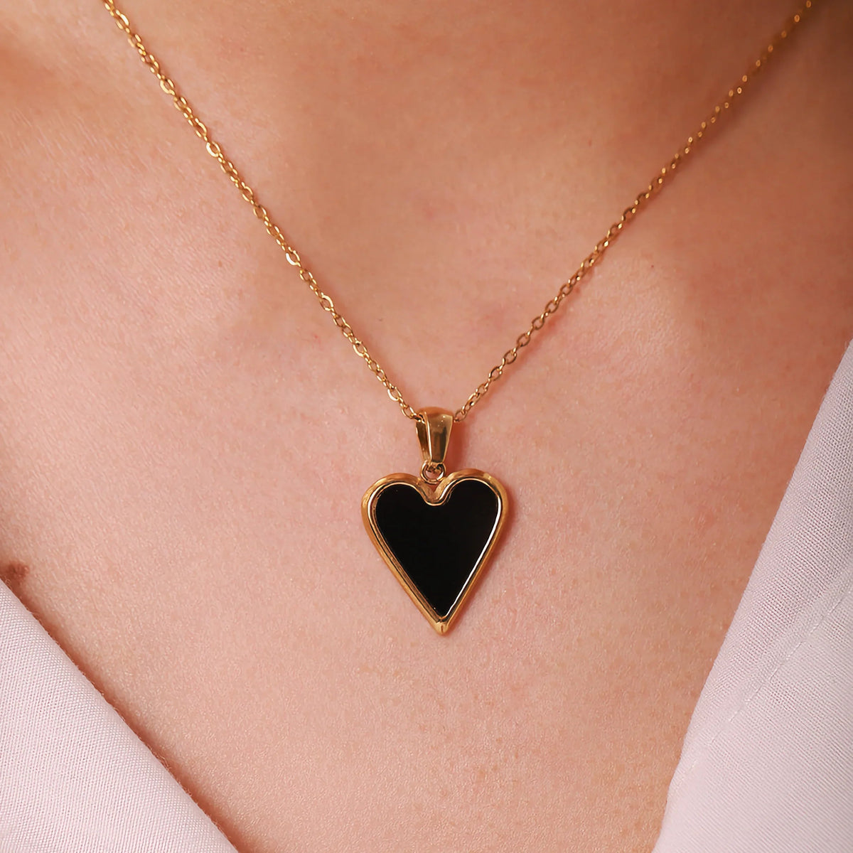 Blythe – Collar corazón sofisticado