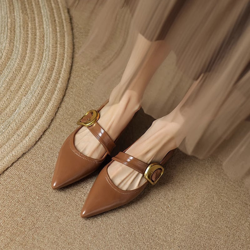 Teegan - Zapatos Planos de Punta con Tacón Bajo