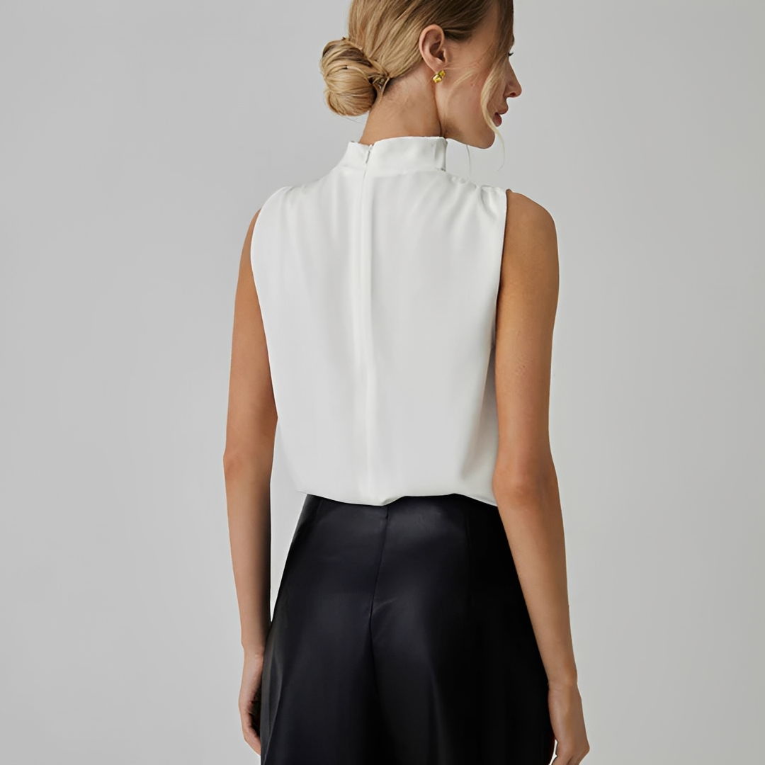 Ailani - Blusa Plisada sin Mangas