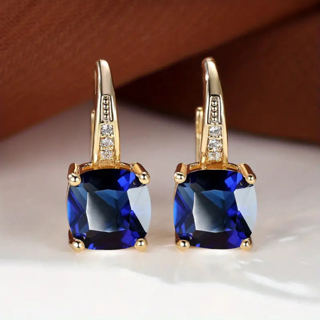 Naoko – Aretes elegantes con piedras brillantes