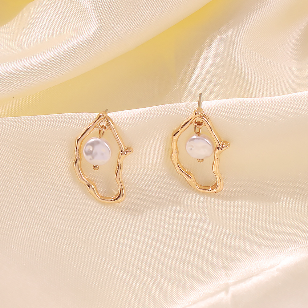 Pendientes de perlas irregulares - aretes de perlas colgantes