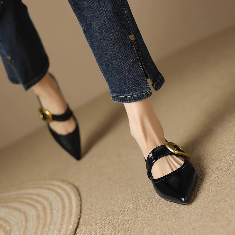 Teegan - Zapatos Planos de Punta con Tacón Bajo