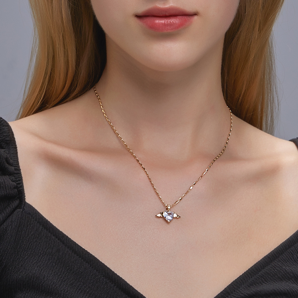 Collar Alas de Amor - Cadena de Corazones y Alas