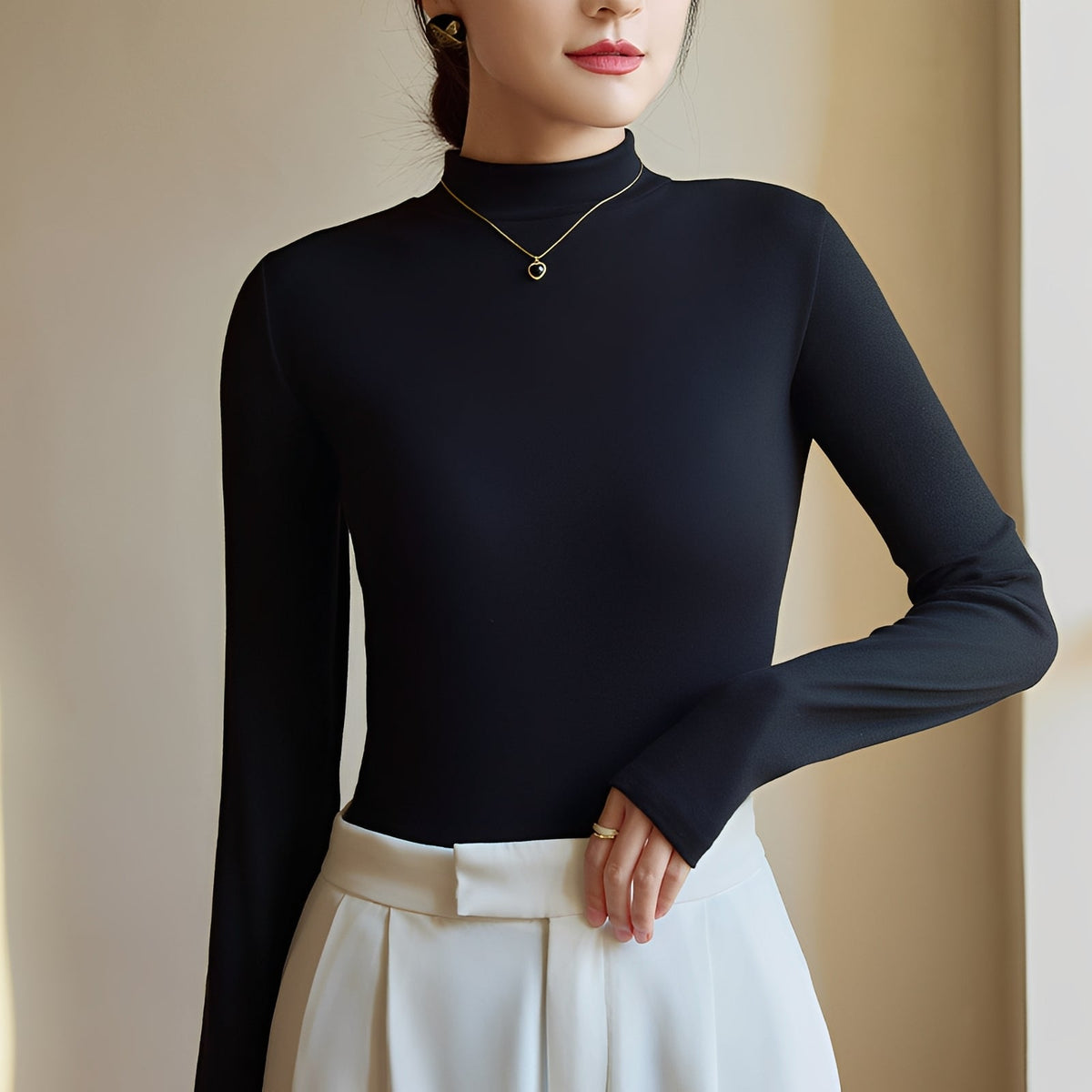 Antonette - Top chic de cuello alto