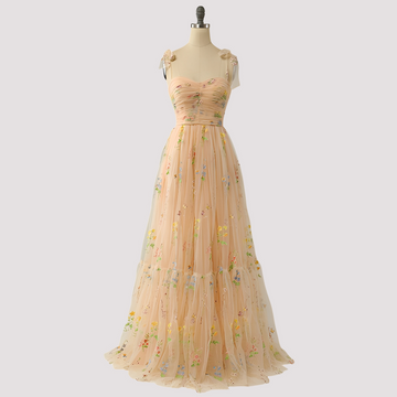 Livia - Vestido de Baile Elegante con Bordado Floral