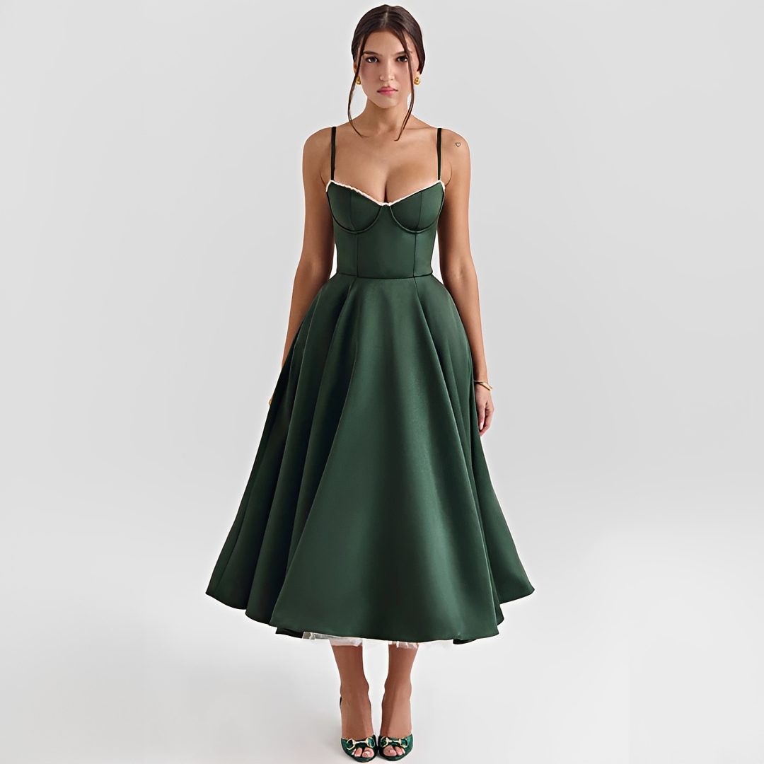 Zendaya - Vestido Sofisticado de Doble Capa