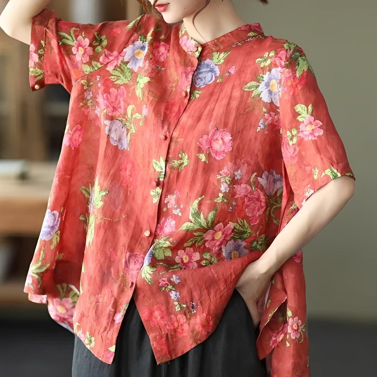 Alana - Blusa sofisticada con mangas medianas para mujeres