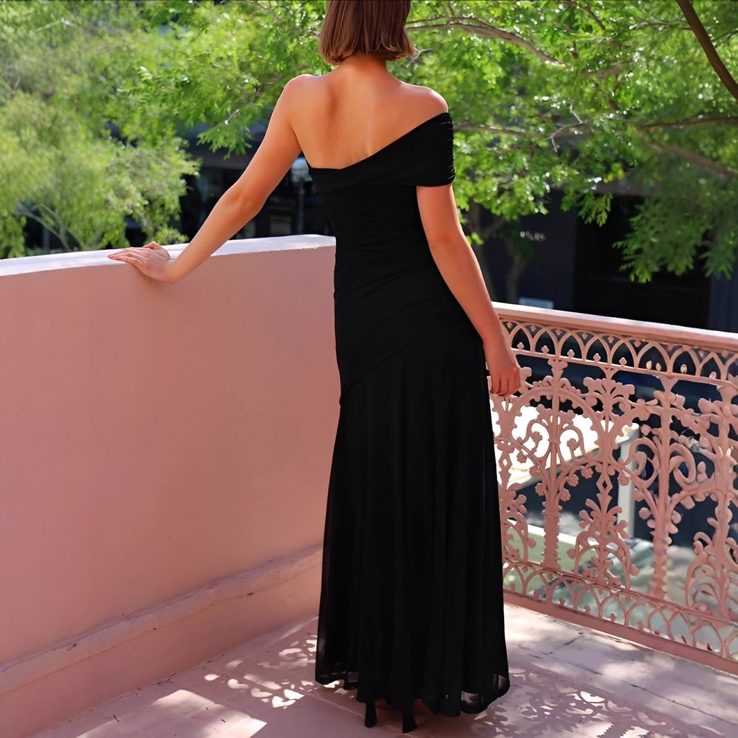 Marga - Vestido Maxi Elegante con Hombros Descubiertos
