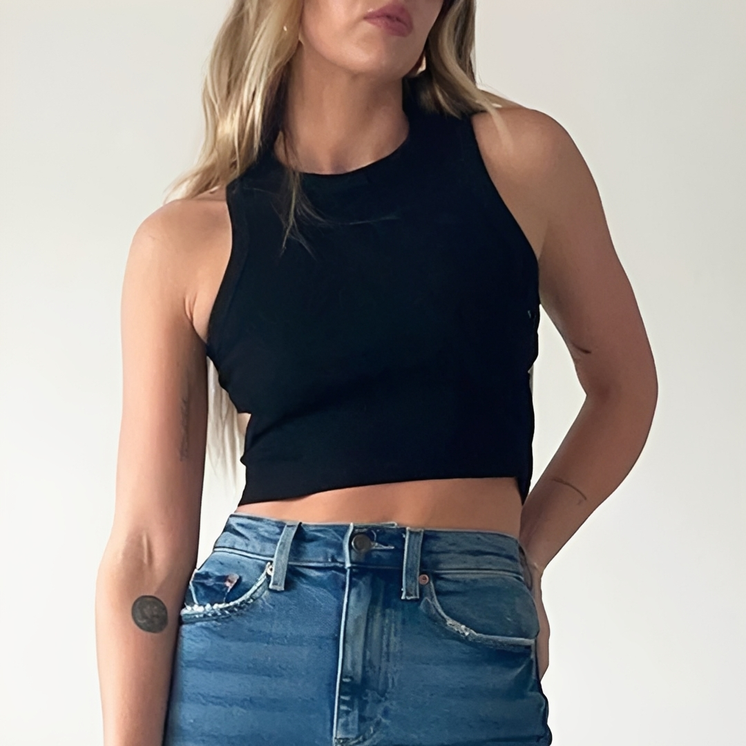 Dalia - Top Corto Elegante
