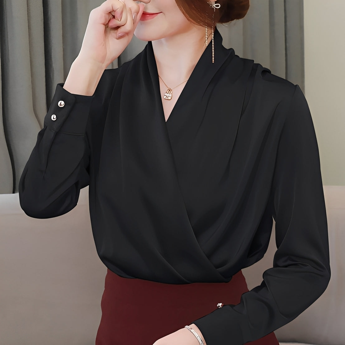 Isabel - Top Elegante con Cuello en V