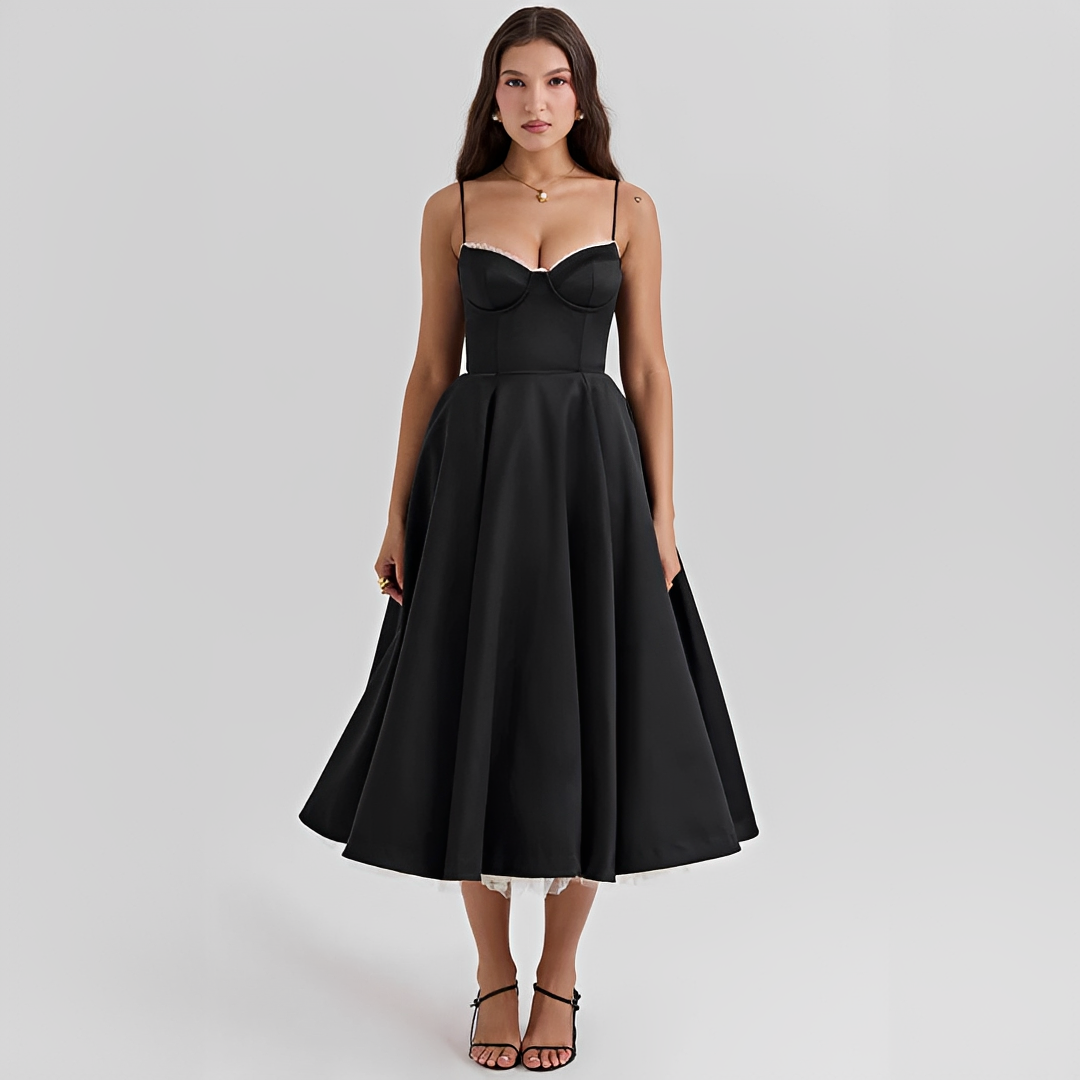 Zendaya - Vestido Sofisticado de Doble Capa