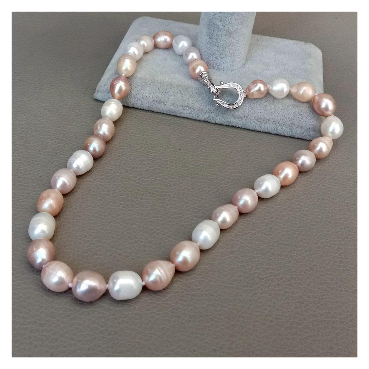 Nahia – Collar de cuentas vibrantes