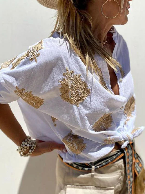 Meghan - Camisa elegante bordada con tapeta de botones