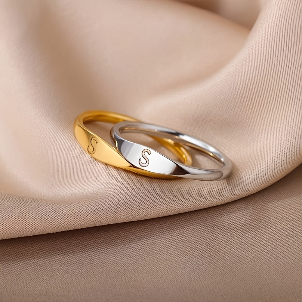 Anillo minimalista con nombre | Anillo minimalista con letra grabada
