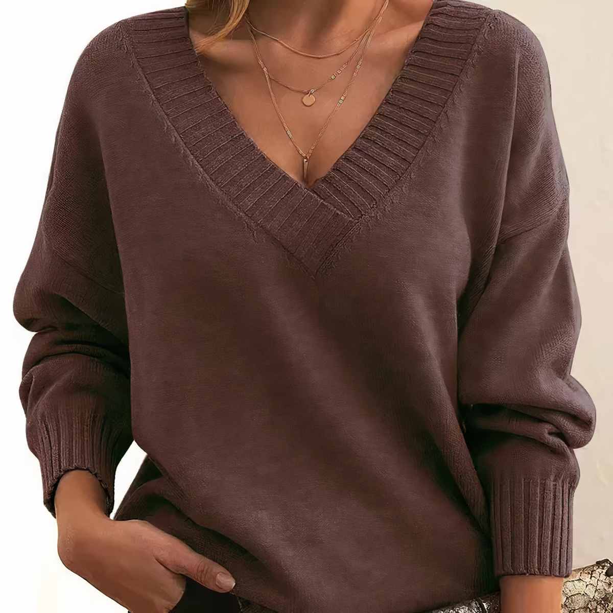 Leocadia - Suéter elegante con cuello en V