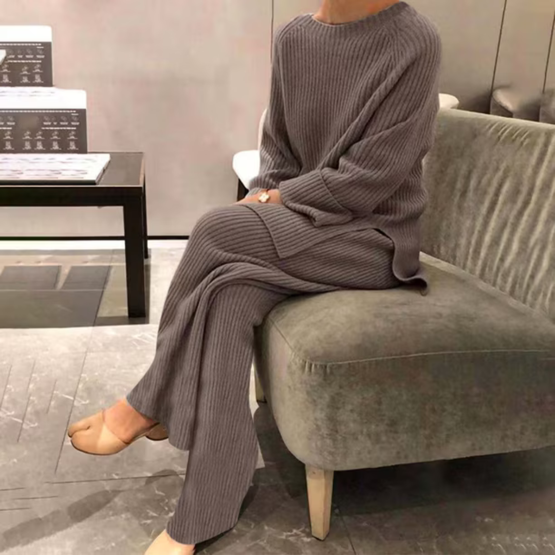 Samantha - Set elegante de suéter y pantalón