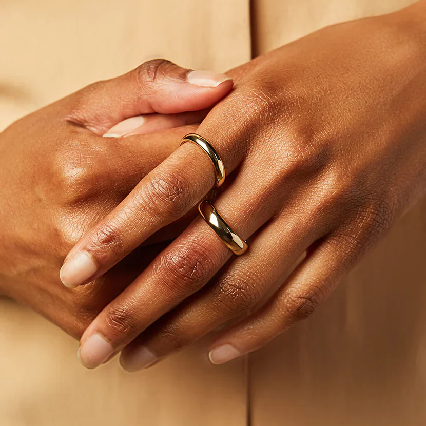 Eloane – Anillo dorado de acero inoxidable