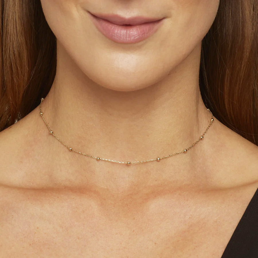 Collar de perlas con detalles - Collar con perlas redondas