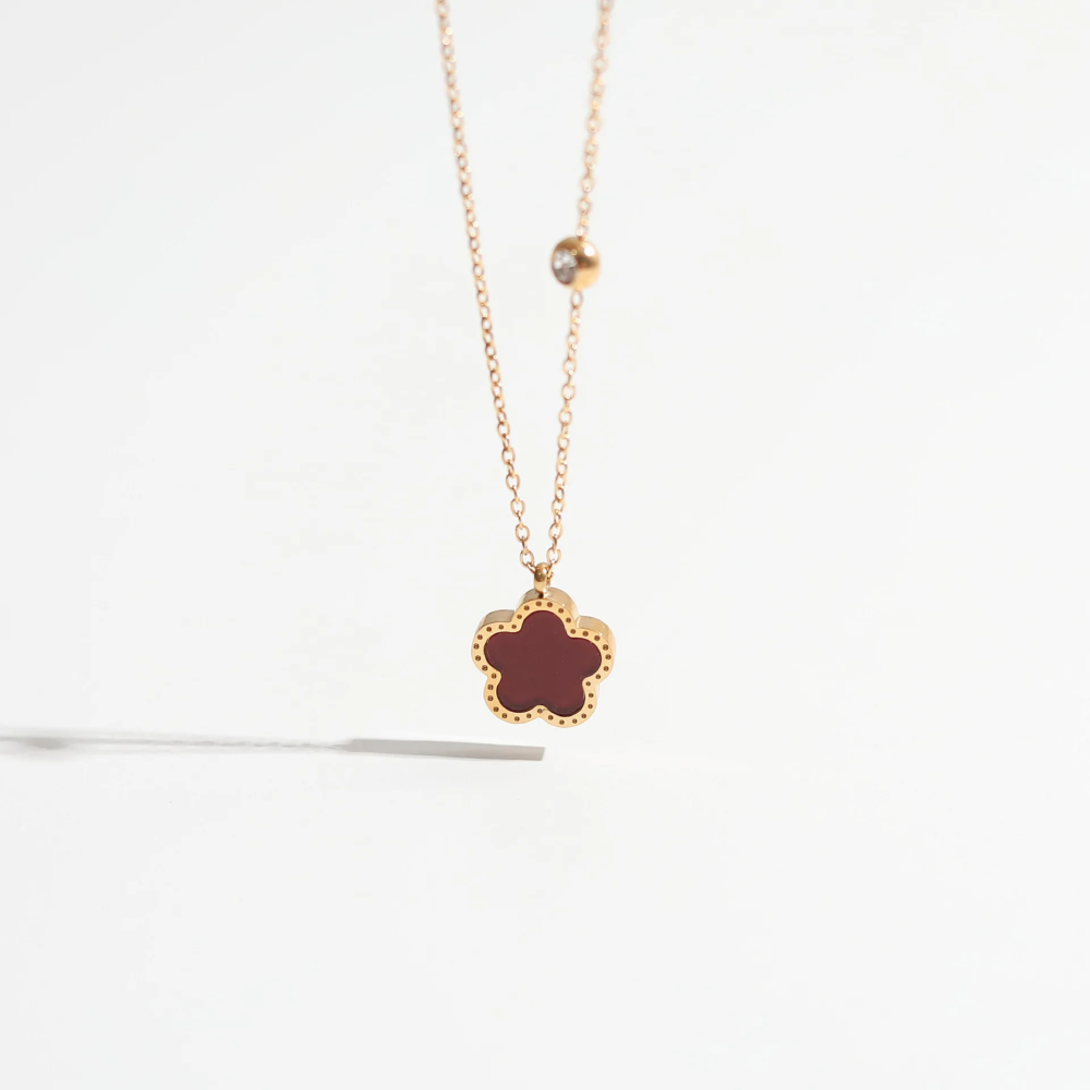 Trébol de cinco hojas - Collar de florecitas de trébol
