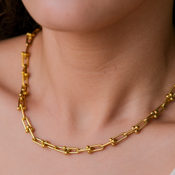 Collar de oro pesado en cascada