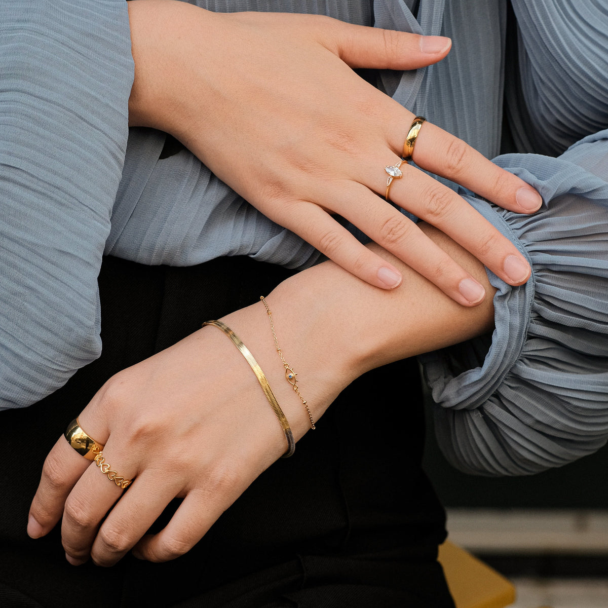 Jia - Anillo con corazón elevado
