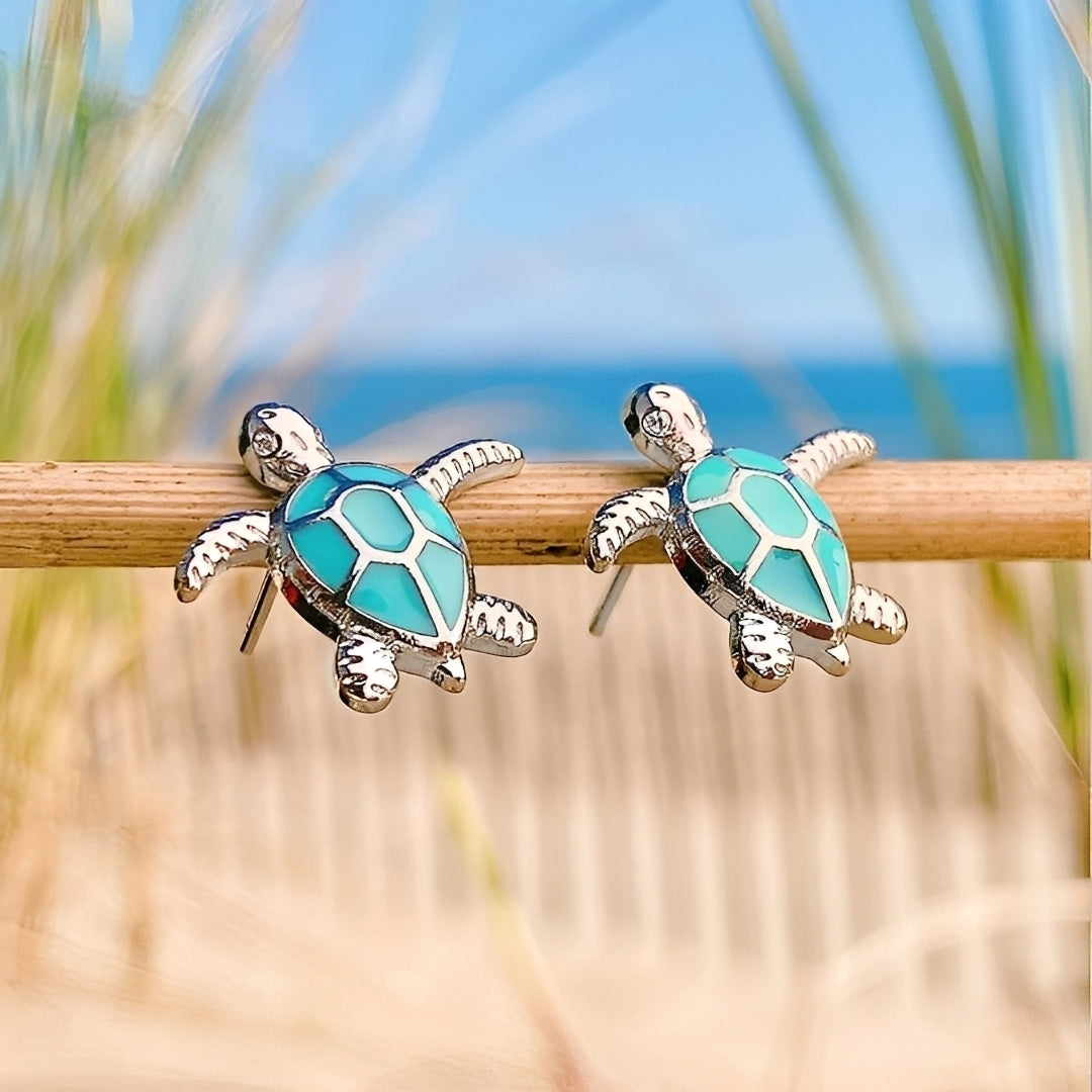 Marina – Pendientes con tortuga marina de plata con opal