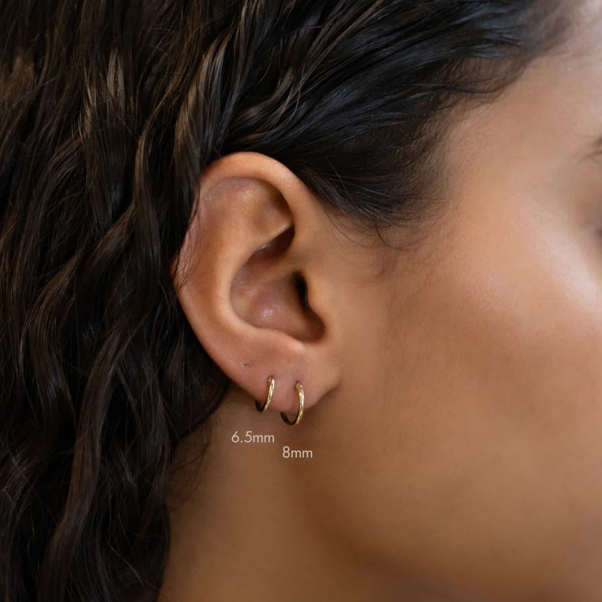 Pendientes Huggie de aro clásicos