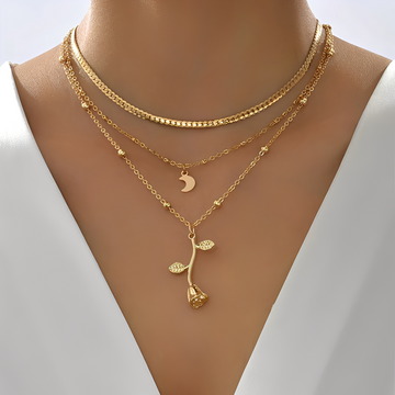 Sylvia – Collar con colgante rosa y luna dorada