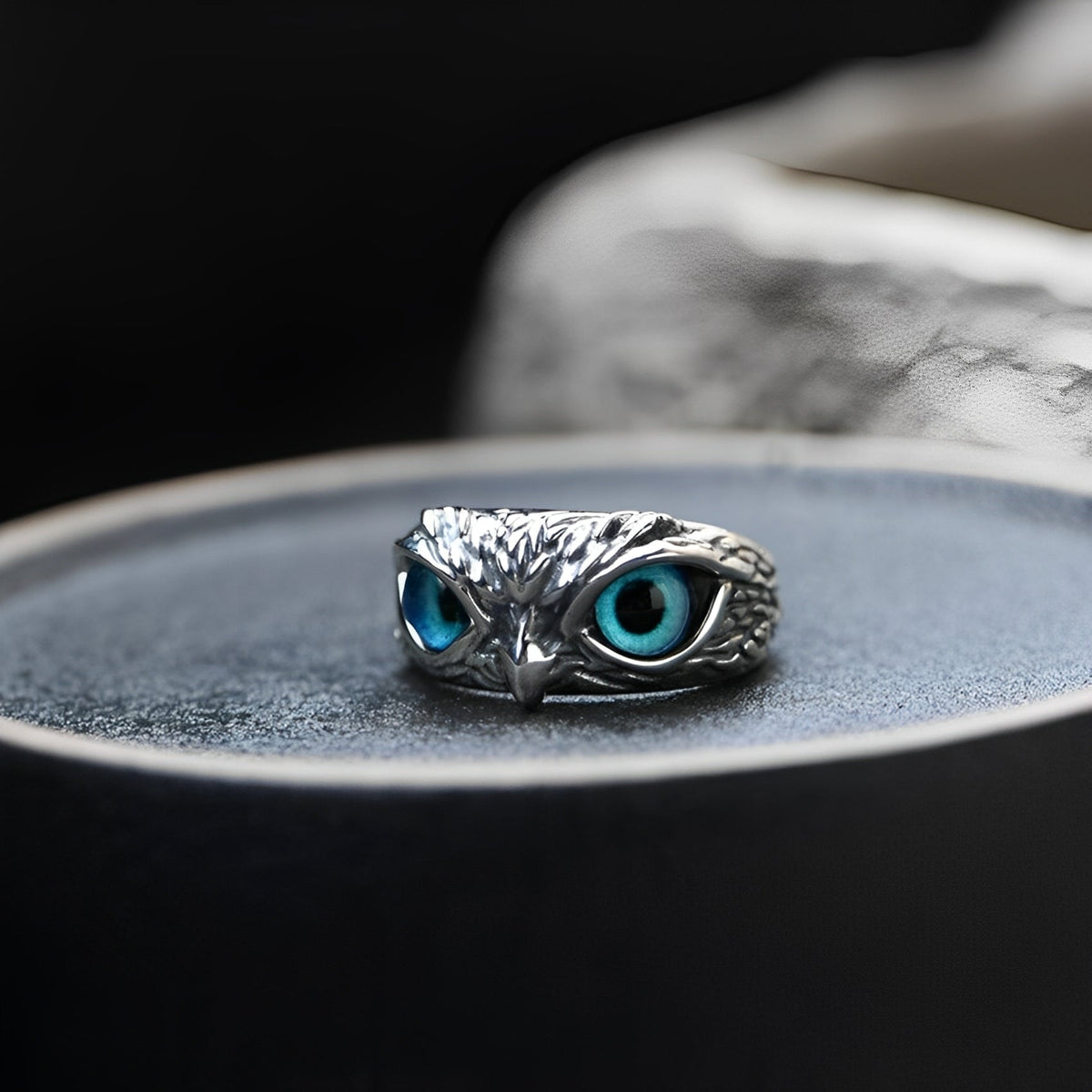 Brianna – Anillo ajustable de la suerte con búho en plata y ópalo