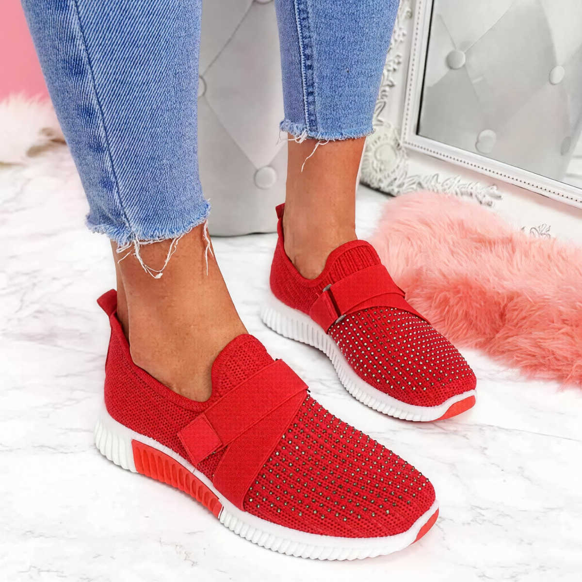 Kinsley - Zapatos slip-on con adornos de cristal