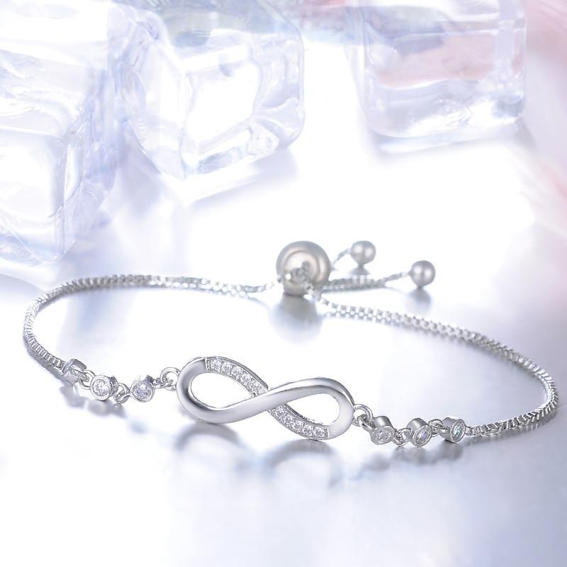 Megan – Pulsera ajustable de infinito en plata