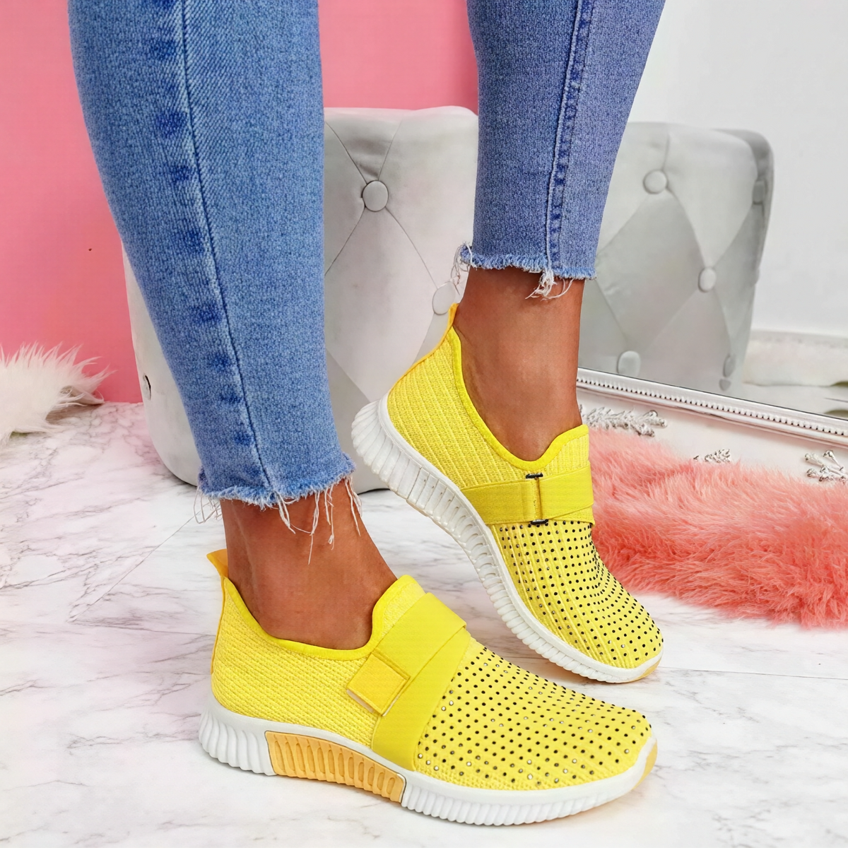 Kinsley - Zapatos slip-on con adornos de cristal